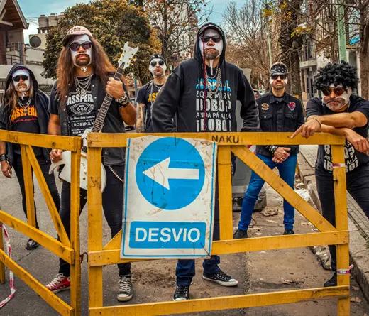 La banda ms importante de metal bizarro regresa a la ciudad de La Plata para presentar su nueva gira Verganflacion Tur 2024, un show divertido y recargado con muchas sorpresas